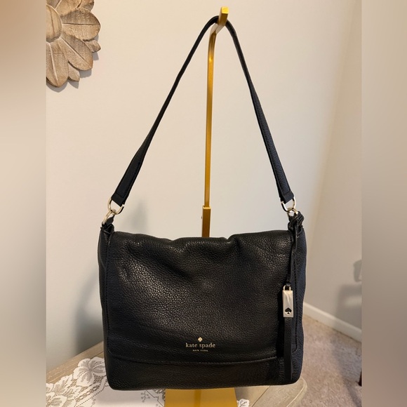 kate spade Handbags - Kate Spade Black Pebbled Leather Shoulder/Crossbody Bag 8x13